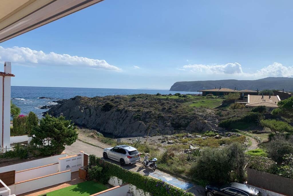 Beachfront Duplex With Terrace And Sea Views - 卡达克斯 外观 照片